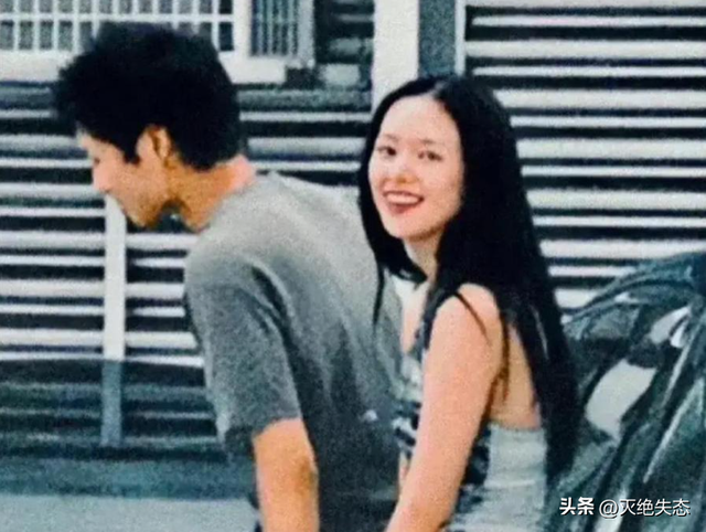 12月即将结束，46岁章子怡再次官宣喜讯