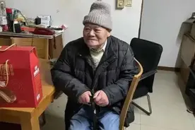 老人300万财产送水果摊主案后续：摊主胜诉，亲戚如意算盘终落空图片