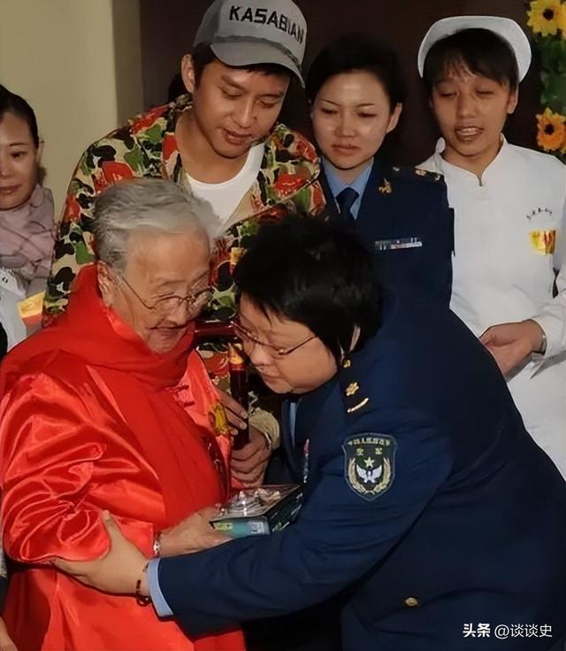 贪污上亿、假慈善？被实名举报的韩红，如今还是没有等来一声道歉