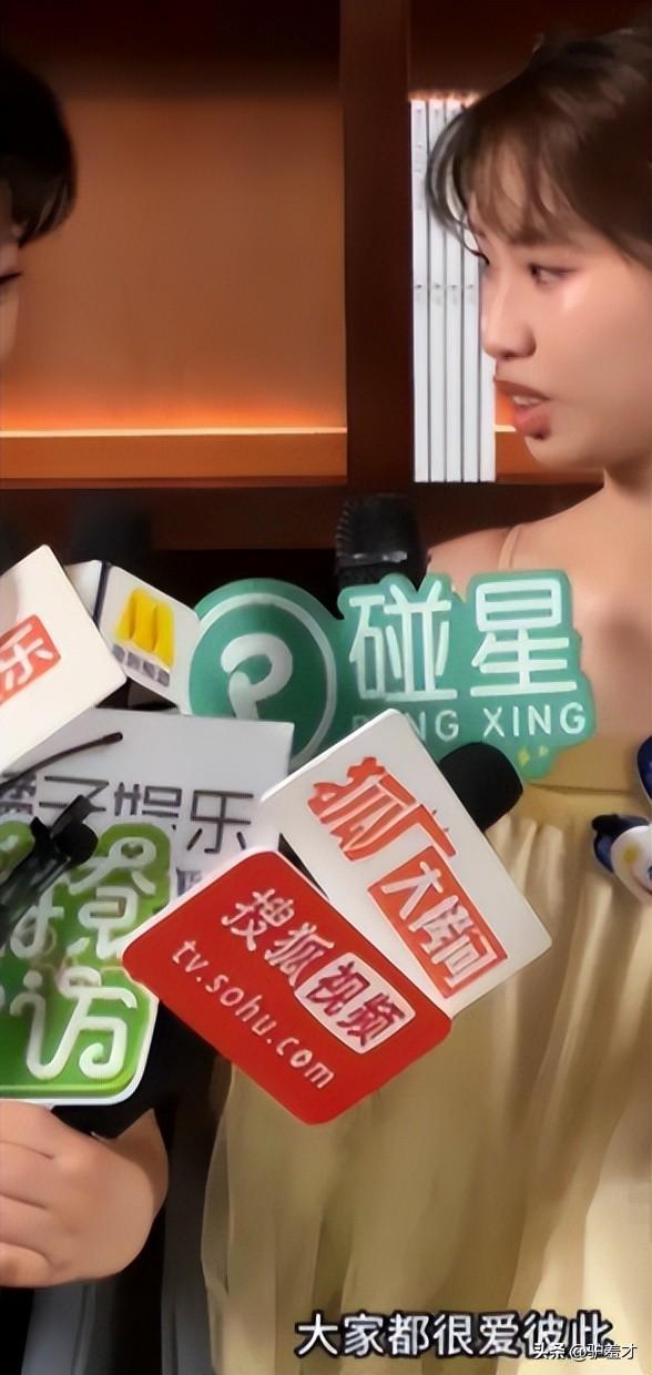 徐帆回应离婚5个月，冯小刚近况曝光，他的“小心思”再藏不住了