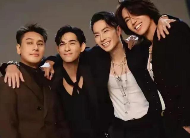 阿信摔下舞台不到24小时，恶心的一幕出现，朱孝天没给自己留体面