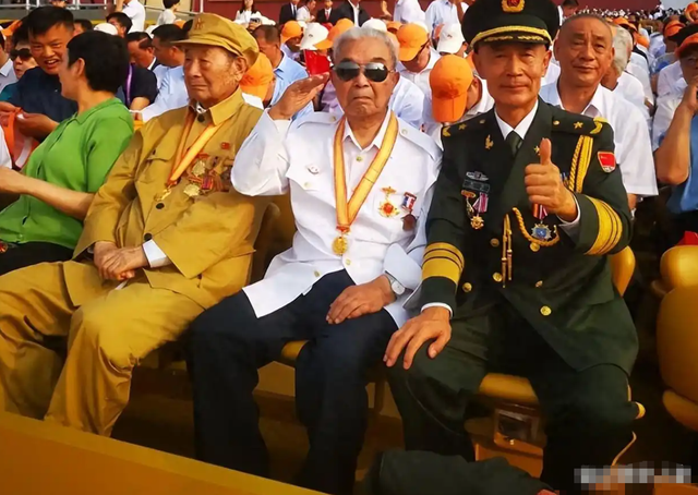 一路走好！102岁老兵彭长竹看完阅兵后，当晚安详离世，令人敬佩