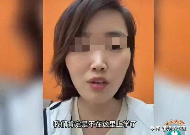 太绝望！被体罚学生家长哭诉对抗不了，跑校门口喝药，律师很现实