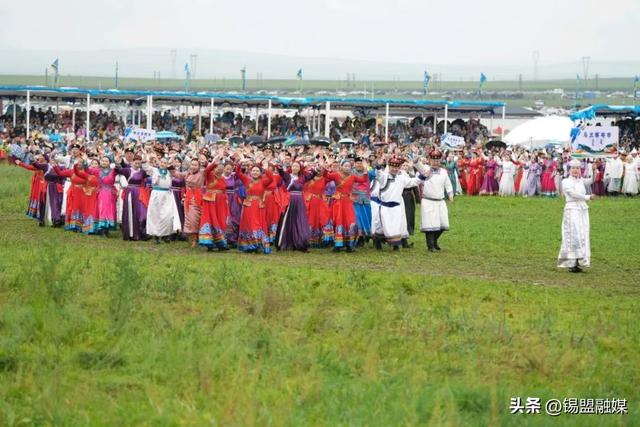 高清大图！直击内蒙古自治区第35届草原那达慕开幕式现场→