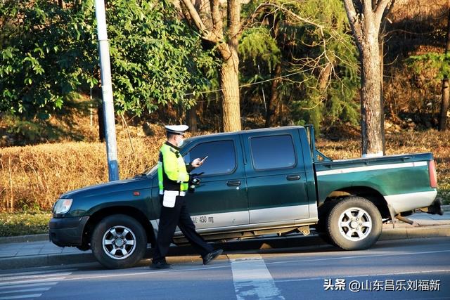 小区1号楼停电·徒步下楼·逛一圈的趣事