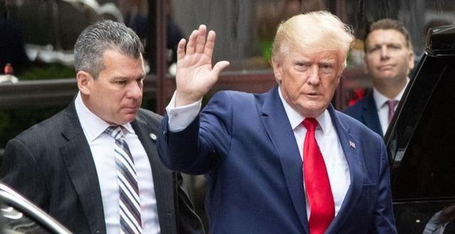 特朗普急眼！民主党和共和党共同敌人，骂马达尼敢赢就卡纽约资金