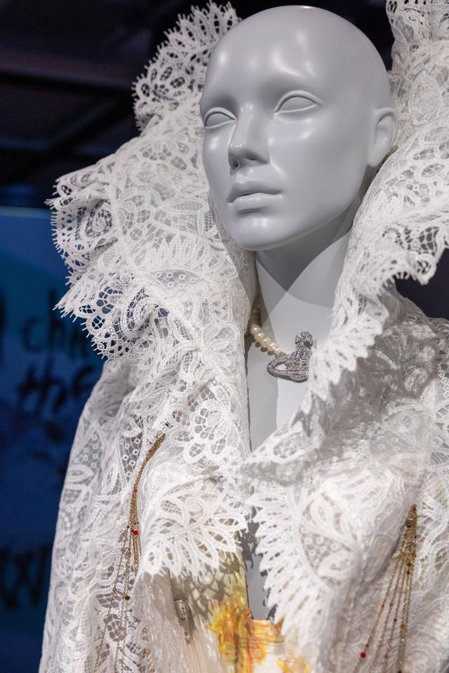 上海前滩太古里启幕「Let’s Cherish Well璀璨好生活」