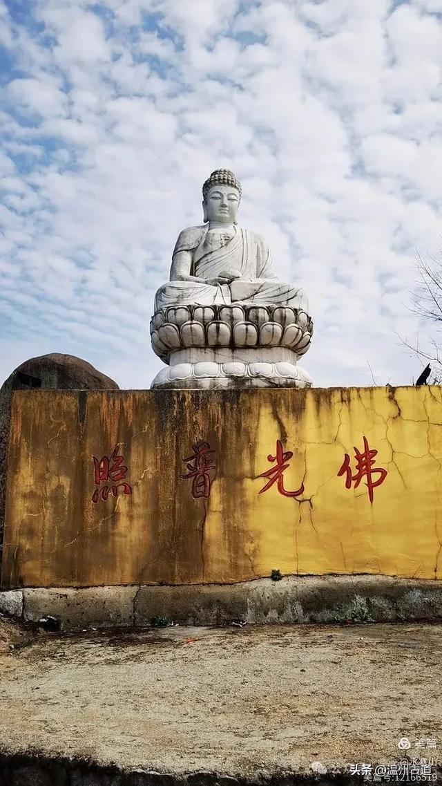 著名的赏李花胜地！这个书圣王羲之后裔居住地的千年古村你可去过