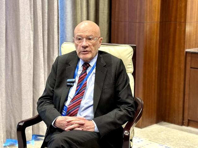英国教授：中国崛起不可怕，可怕的是，他是一个伪装成国家的文明