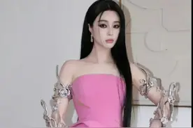 2024巴黎高定时装周上的明星造型：刘雨欣、于适、范bb、李宇春等图片