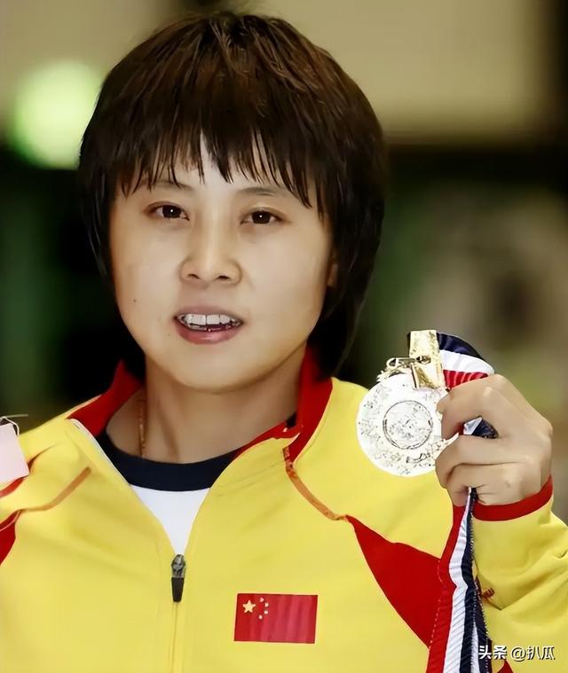 3次被国家队开除，退役11年后再看王濛现状，才明白李琰评价没错