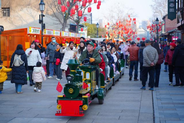与“宁”相约！春节“境内游热门目的地”南京位列前五
