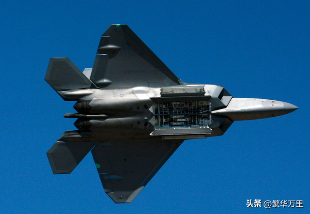 俄罗斯苏57战机，弹仓尺寸公开，不如中国，到底差距有多大？