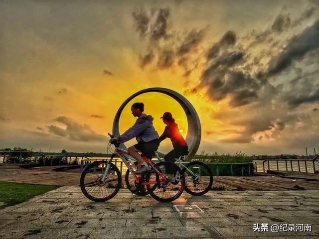 商丘古城作为国家历史文化名城，在文旅产业发展方面拥有众多机遇