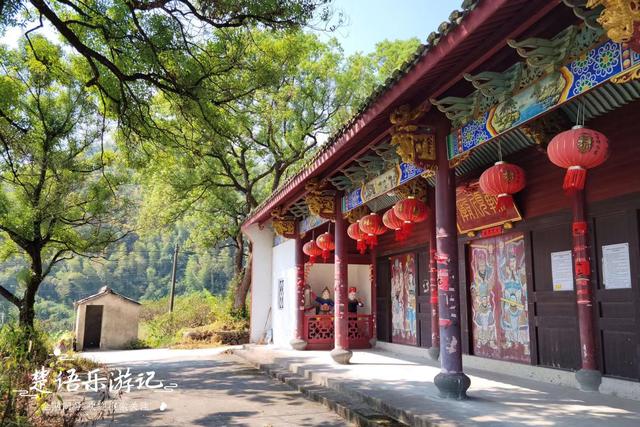 浙江宁波的山海风景线，山岙里藏着多个古村和网红景点，值得游玩