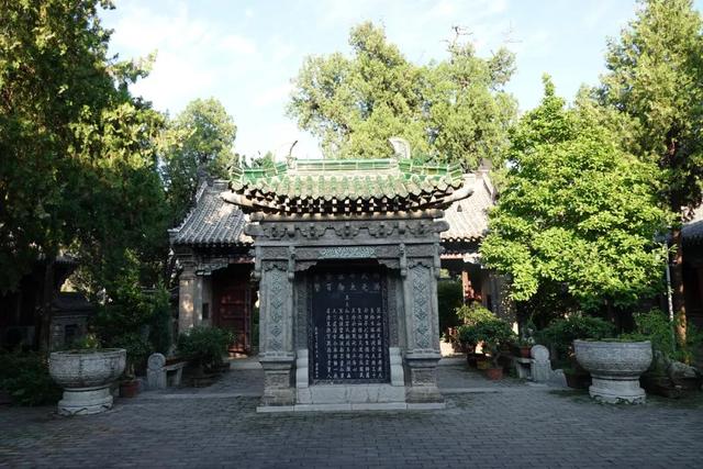 山东，有一座2000年前的一线城市，去青州古城赶一场槐花雨