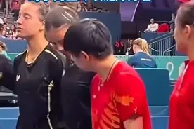 孙颖莎说对手的五环项链好看，网友：真是好可爱一小女孩啊图片