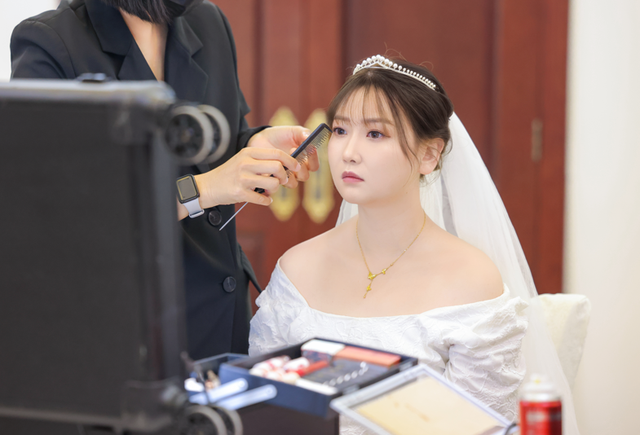 官宣喜讯：他们结婚了，全网祝福