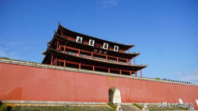 媒体达人畅游古城 沉浸式感受千年文化魅力