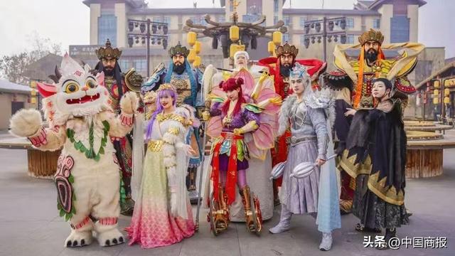 震撼全城！鄂尔多斯植物园中秋国庆巨献：非遗灯会×电音狂欢×国潮演艺×威海海鲜，一键解锁超嗨假期！
