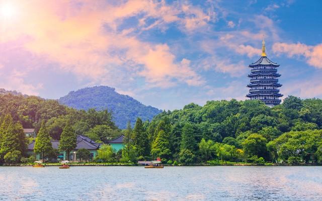 从高原圣湖到江南水韵，盘点中国最美五大湖泊，快加入旅行清单！