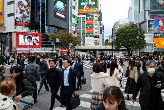 赴日游叫停半月，日旅游业冷静脱中，日政客高呼中国人不来会更好