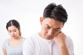 两性关系，爱人把你当外人的8种表现，占1条要小心！图片