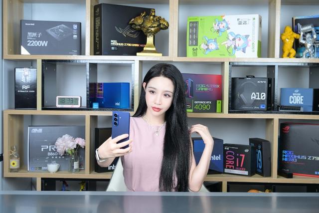 轻薄与科技的交融 三星Galaxy Z Fold7图赏