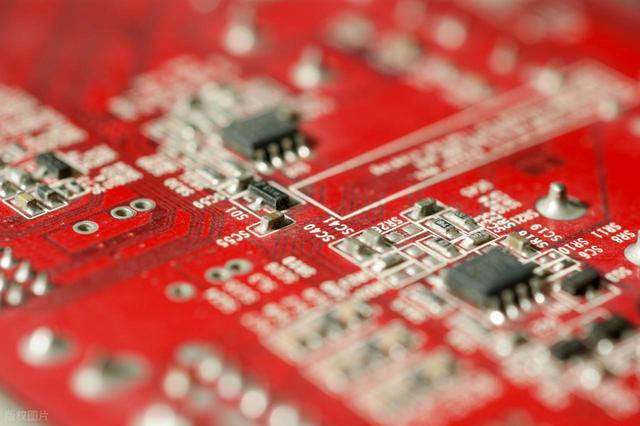 震惊！荷兰强接安世，中国反手一招！几分钱芯片撕开中欧制造真相