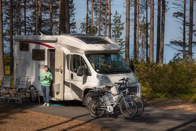 挖疯了！英格兰“宝藏”量创纪录！罗马“耳勺”比黄金还值钱？