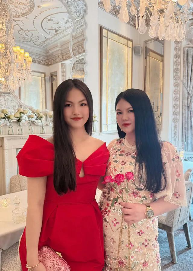 李湘担心的事发生了！她最大遗憾，是离婚前没听王岳伦一句劝