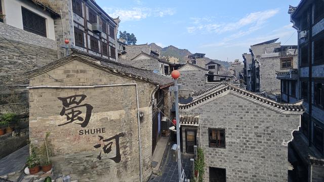 赏秋秦岭，摩旅商洛（01）出发第一天，经紫阳安康旬阳蜀河古镇