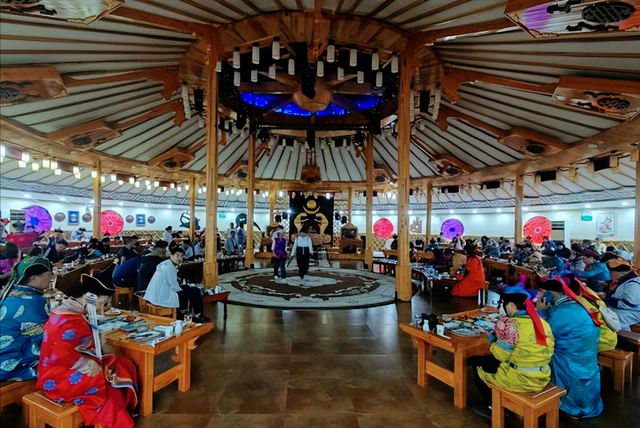 国内最“贵”的1条自驾线，完整走一圈10万起，退休后必走一趟！