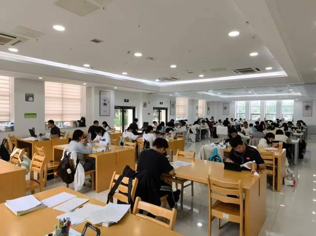 多彩滨州迎双节 文旅好礼乐不停│市图书馆双节首日书香盛宴启幕