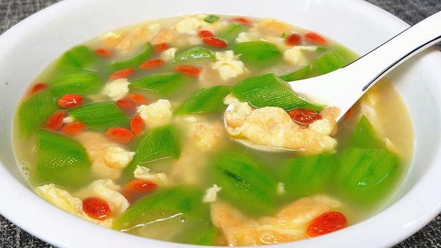 丝瓜再次被关注！研究发现：丝瓜可在一天内清除部分肠道废物