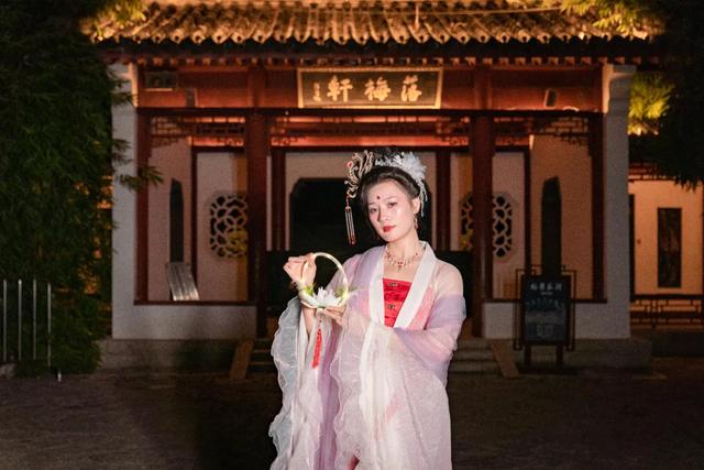 国庆中秋游，黄鹤楼开启超长待机模式