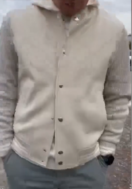 女子偶遇老公陪小三产检，薅其头发泄愤，老公身份被扒，网友气炸