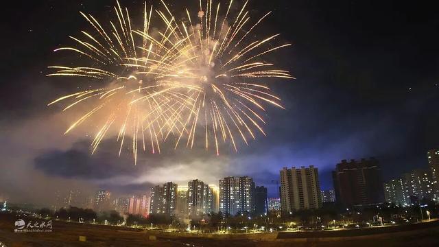 【出彩天水 璀璨秦州】天水元宵节烟花秀绽放！万人空巷共赏盛景