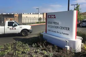 美国私营监狱，个个都是人才，说话又好听，润人超喜欢待在里面的图片