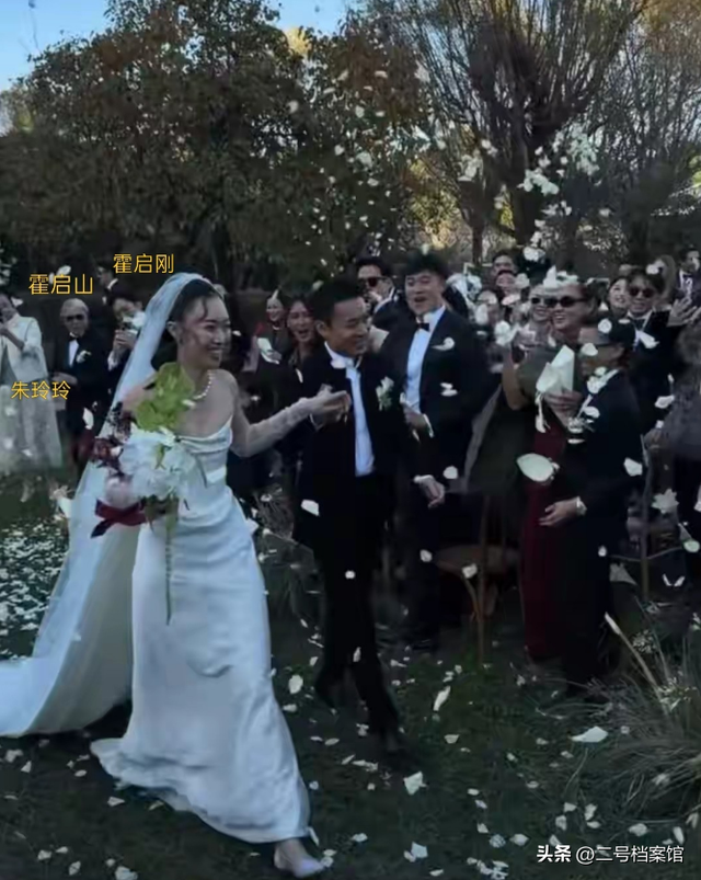 霍启仁妻子家世曝光，是泰国豪门，和霍家门当户对，不比郭晶晶差