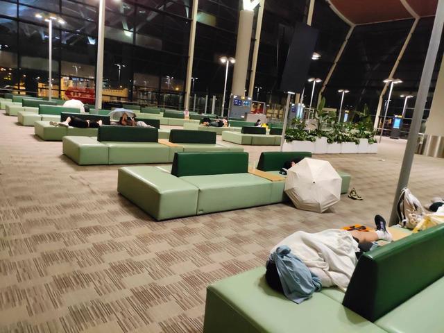 京津沪机场免费过夜攻略：如何不花钱还睡得好