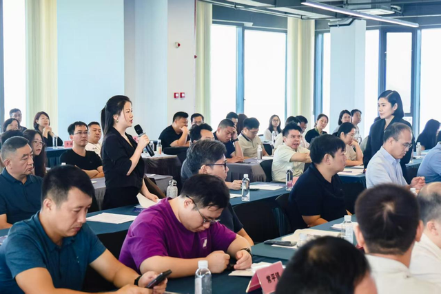 2025全球智能机械与电子产品博览会推介活动在东莞举行