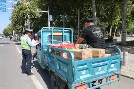 交警提醒：5月1日起，电动二、三、四轮车上路“6大严查”图片