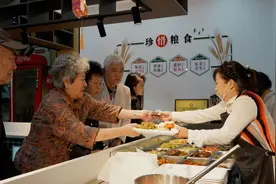 黑龙江：助老餐厅让老年人吃上可口饭菜图片