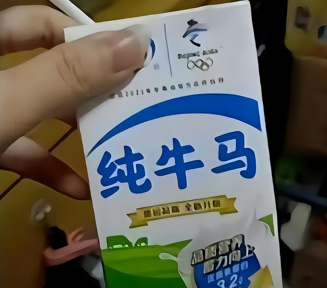 几乎全是假货！利润高达2400%，为何消费者还前赴后继争相购买？
