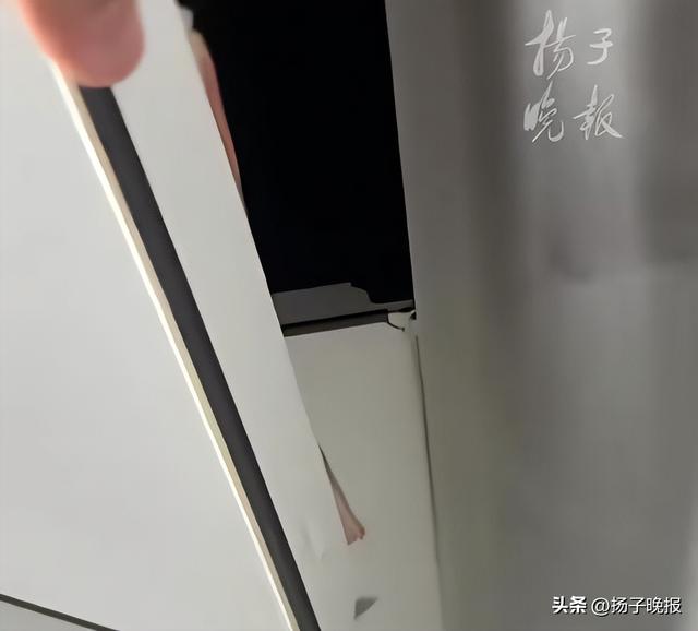 山东男子藏15000元私房钱压垮天花板，吊顶不堪重负现金撒一地，妻子：钱肯定是要不回去了