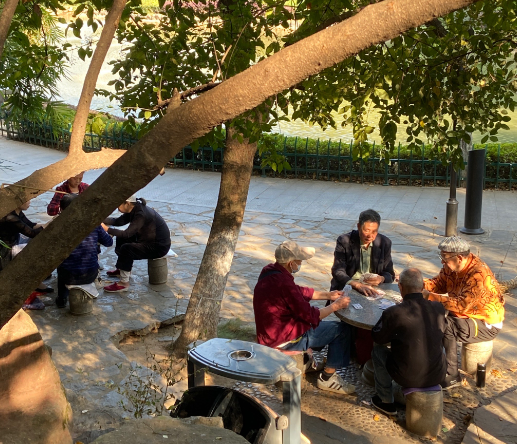宁愿少拿退休金，也要提前退休？过来人解释了5点，很现实！