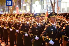 为什么中国三军仪仗队在越南被“惊为天人”？图片