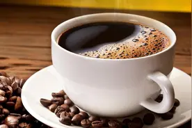 每天喝咖啡对健康有益还是有害？4种好处和5种负面影响，一一说清图片