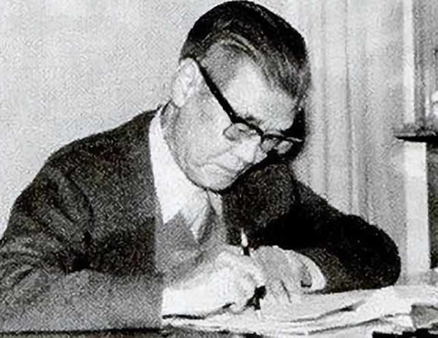 女叛徒随蒋叛逃台湾	，1981年高调回国，老同学一句话令她无地自容